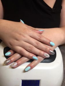 pose ongles résine manucure institiut karisa beauté lyon 3 garibaldi
