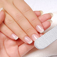 soins-mains-pieds-manucure-beauté-institut-karisa-lyon-bien-être-garibaldi-lyon-3-lime-ongles-ok2 soins manucure lyon karisa ongles